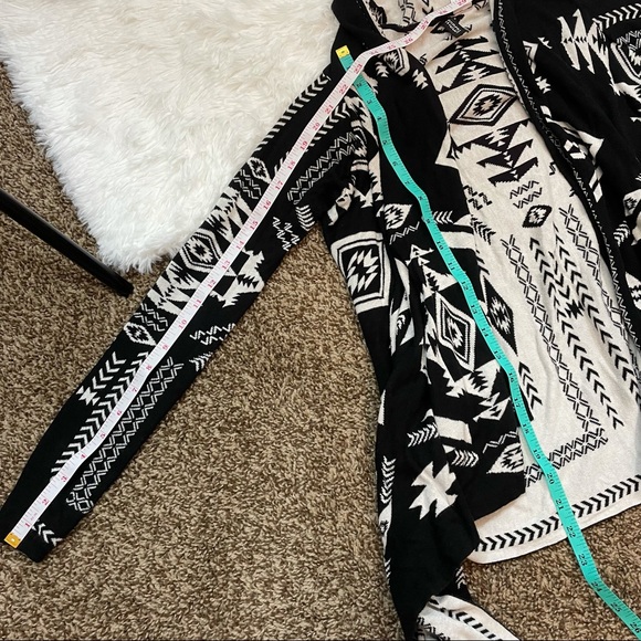 H&M Aztec inspired Open Waterfall Cardigan Black - Picture 6 of 6
